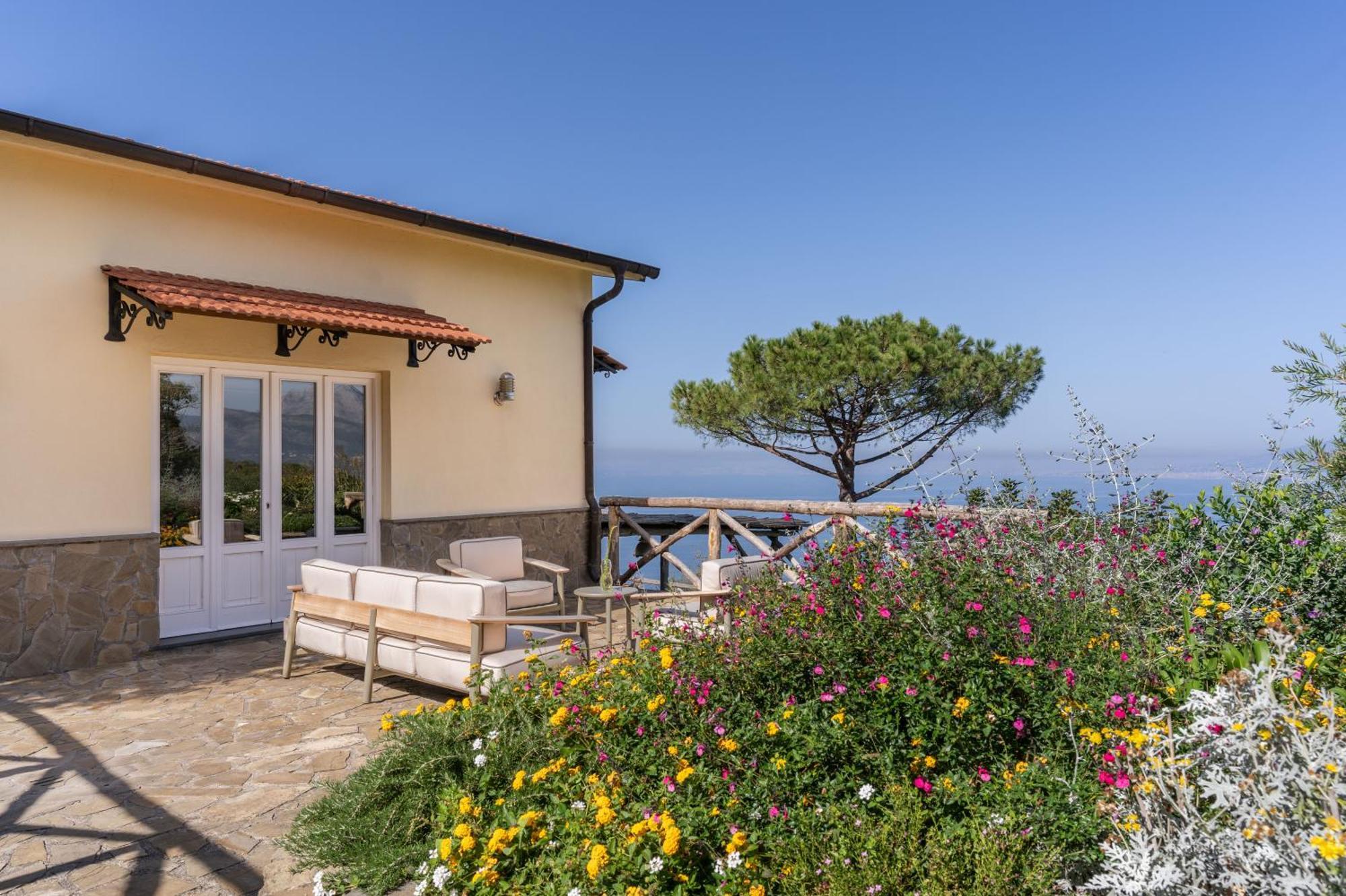 Villa Giulia Boutique Views Pool And Guest Services ソレント エクステリア 写真